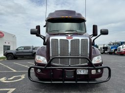 Used 2021 Peterbilt 579 Sleeper in Sauget Illinois