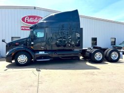 Used 2021 Peterbilt 579 Sleeper in Joplin Missouri