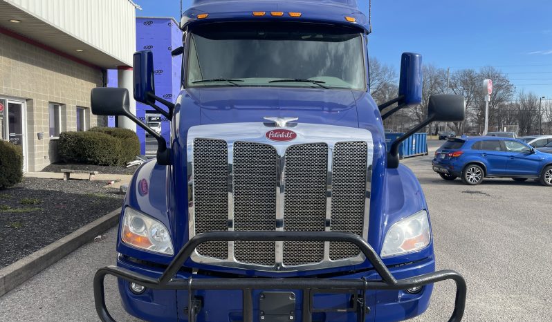 
								Used 2020 Peterbilt 579 Sleeper in Evansville Indiana full									