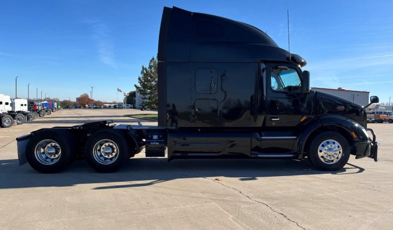 
								Used 2021 Peterbilt 579 Sleeper in Strafford Missouri full									