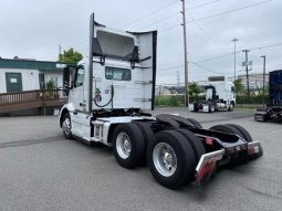 Used 2019 Volvo VNL64T300 Day Cab in North Bergen New Jersey