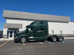 Used 2021 Peterbilt 579 Sleeper in Jeffersonville Indiana