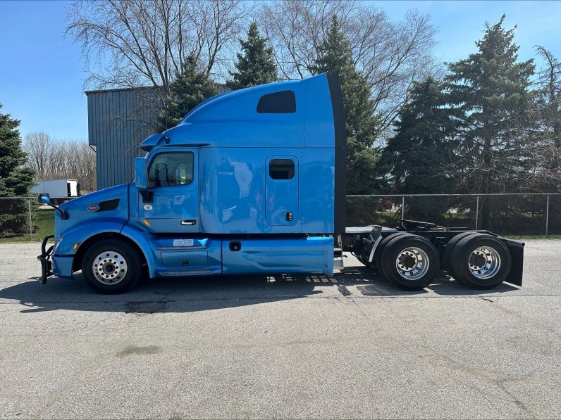 
								Used 2020 Peterbilt 579 Sleeper in Portage Indiana full									