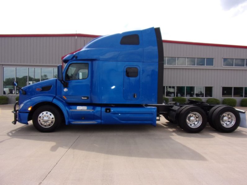 
								Used 2020 Peterbilt 579 Sleeper in Van Buren Arkansas full									