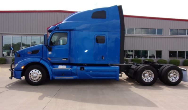 
								Used 2020 Peterbilt 579 Sleeper in Van Buren Arkansas full									