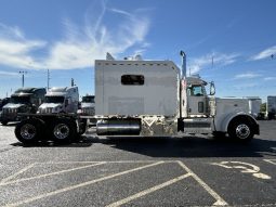 New 2024 Peterbilt 389 Sleeper in Sauget Illinois