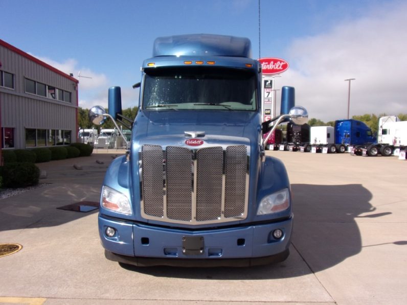 
								Used 2018 Peterbilt 579 Sleeper in Raleigh North Carolina full									