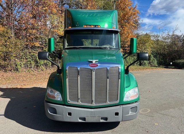 
								Used 2019 Peterbilt 579 Day Cab in Charlotte North Carolina full									