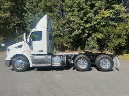 Used 2020 Peterbilt 579 Day Cab in Charlotte North Carolina