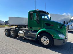 Used 2020 Peterbilt 579 Day Cab in Portage Indiana