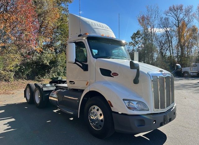 
								Used 2020 Peterbilt 579 Day Cab in Charlotte North Carolina full									