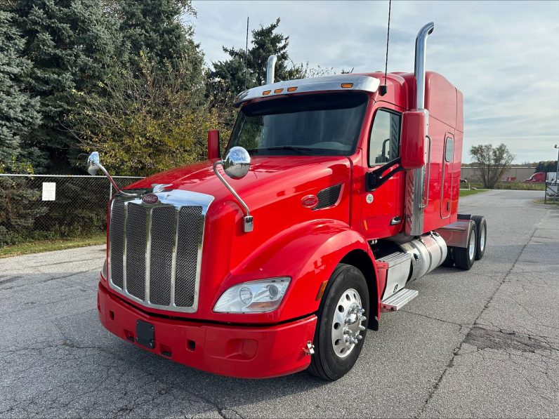 
								Used 2020 Peterbilt 579 Sleeper in Portage Indiana full									