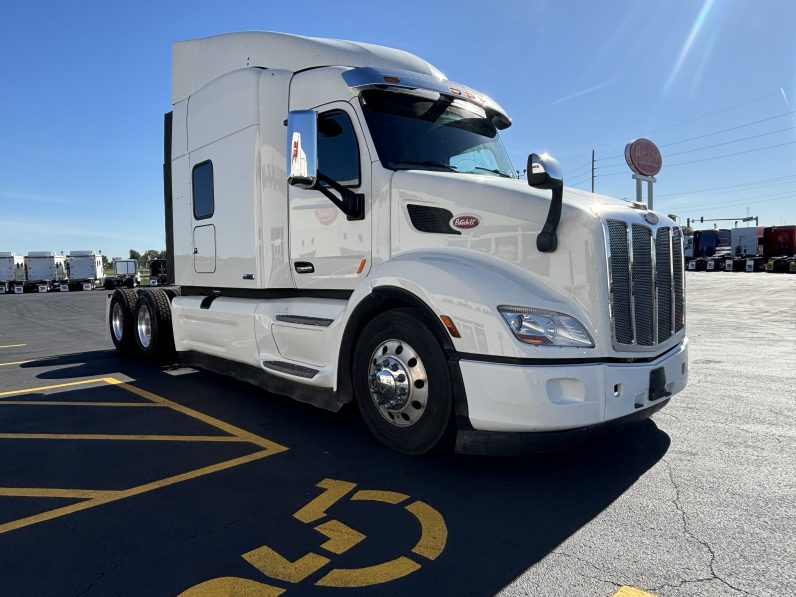 
								Used 2020 Peterbilt 579 Sleeper in Sauget Illinois full									