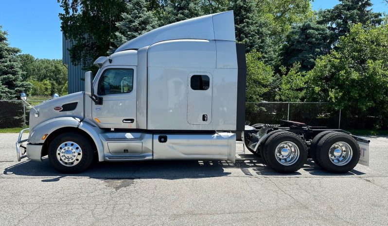 
								Used 2020 Peterbilt 579 Sleeper in Portage Indiana full									