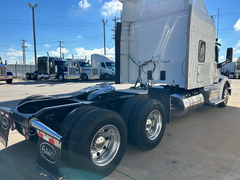 
								Used 2021 Peterbilt 567 Sleeper in Joplin Missouri full									