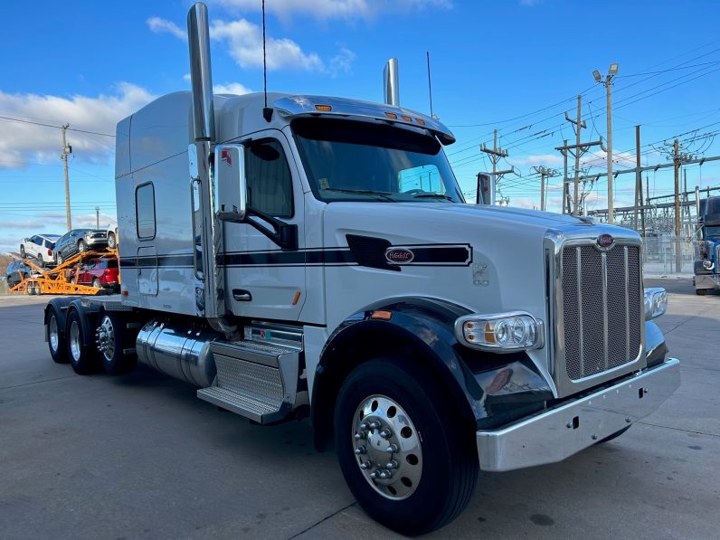 
								Used 2021 Peterbilt 567 Sleeper in Joplin Missouri full									