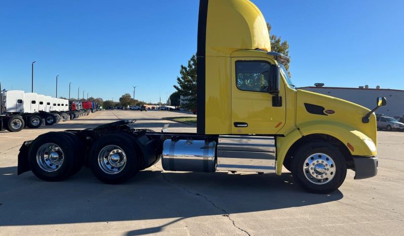 
								Used 2021 Peterbilt 579 Day Cab in Strafford Missouri full									