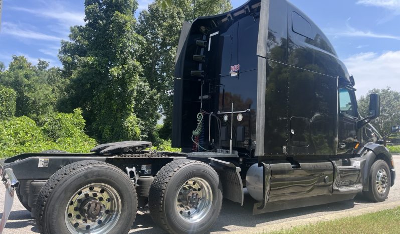 
								Used 2021 Peterbilt 579 Sleeper in Raleigh North Carolina full									