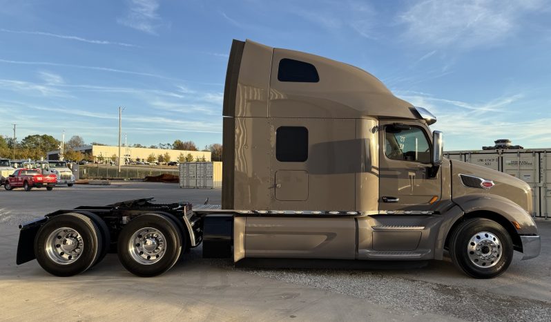 
								Used 2021 Peterbilt 579 Sleeper in Strafford Missouri full									