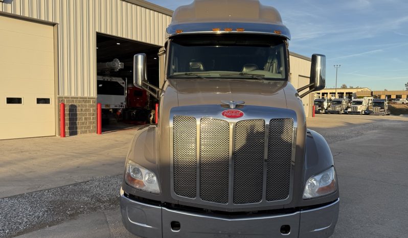 
								Used 2021 Peterbilt 579 Sleeper in Strafford Missouri full									