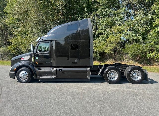 
								Used 2021 Peterbilt 579 Sleeper in Greensboro North Carolina full									