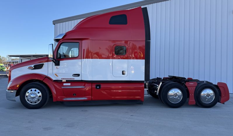 
								Used 2022 Peterbilt 579 Sleeper in Joplin Missouri full									