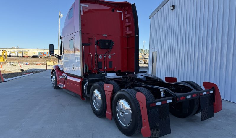 
								Used 2022 Peterbilt 579 Sleeper in Joplin Missouri full									