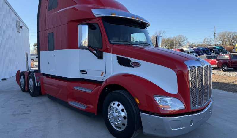 
								Used 2022 Peterbilt 579 Sleeper in Joplin Missouri full									