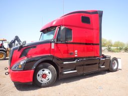 Used 2019 Volvo VNL64T670 Sleeper in Laredo Texas