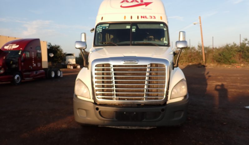 
								Used 2012 Freightliner Cascadia 125 Sleeper in Laredo Texas full									