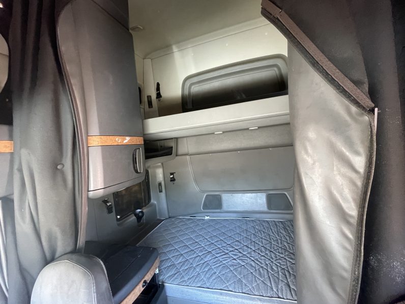 
								Used 2016 International Sleeper in Laredo Texas full									