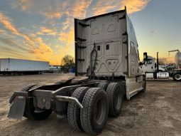 Used 2014 Freightliner Sleeper in Laredo Texas