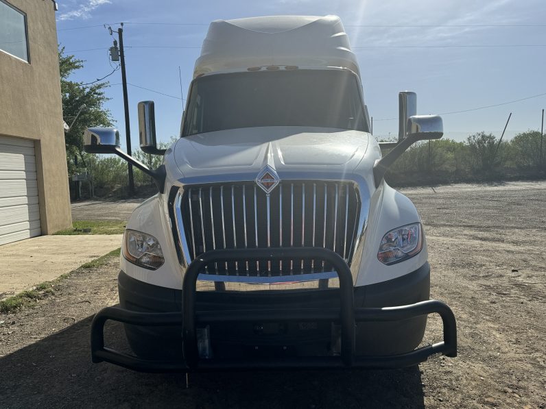 
								Used 2020 International LT625 Sleeper in Laredo Texas full									