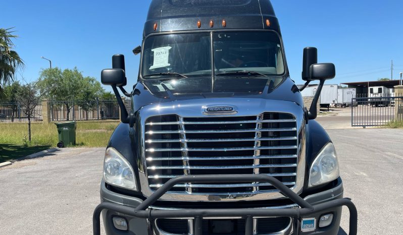 
								Used 2018 Freightliner Cascadia 125 Sleeper in Laredo Texas full									