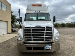 Used 2015 Freightliner Cascadia Day Cab in Laredo Texas