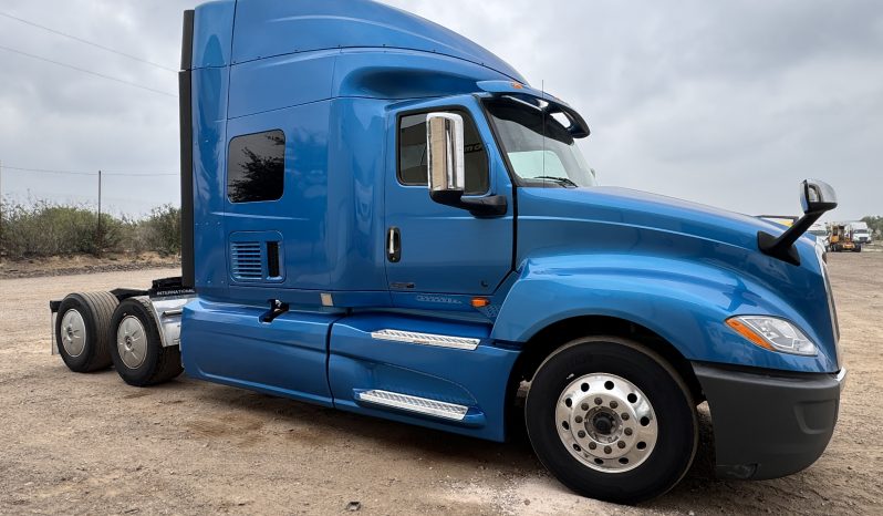 
								Used 2019 International LT625 Sleeper in Laredo Texas full									