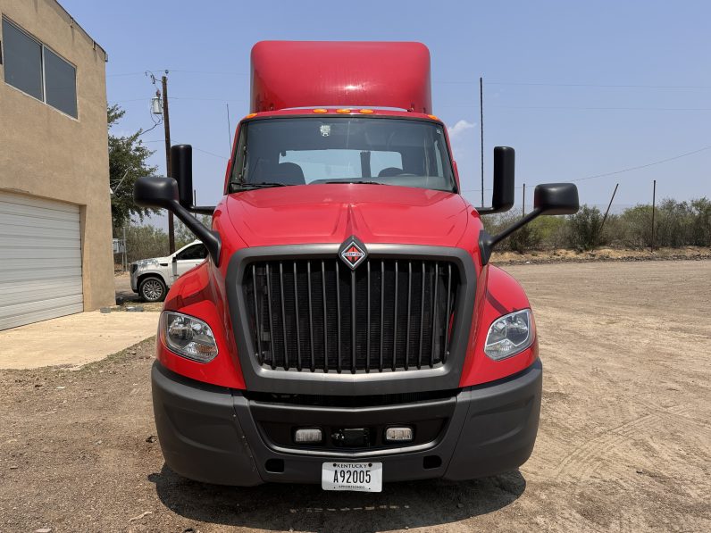 
								Used 2018 International LT Day Cab in Laredo Texas full									