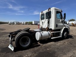 Used 2016 Freightliner Cascadia Day Cab in Laredo Texas