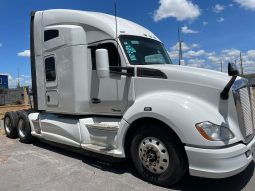 Used 2020 Kenworth Sleeper in Laredo Texas