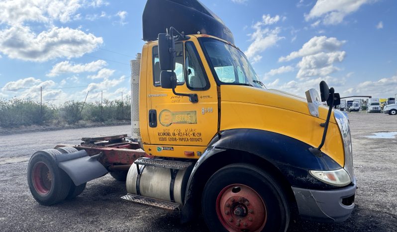 
								Used 2006 International 8600 Day Cab in Laredo Texas full									