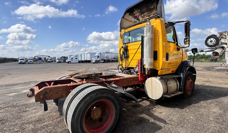 
								Used 2006 International 8600 Day Cab in Laredo Texas full									