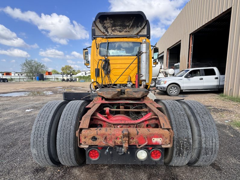 
								Used 2006 International 8600 Day Cab in Laredo Texas full									