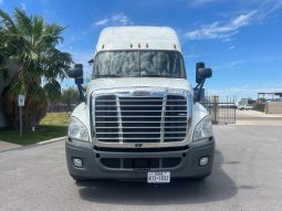 Used 2018 Freightliner Cascadia 125 Sleeper in Laredo Texas