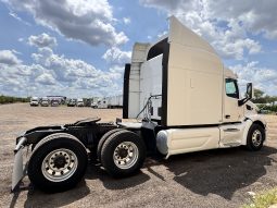 Used 2017 Peterbilt 579 Sleeper in Laredo Texas