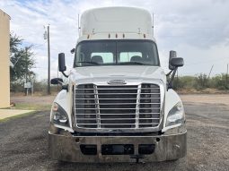 Used 2016 Freightliner Cascadia 125 Day Cab in Laredo Texas