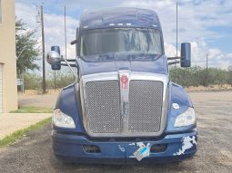 Used 2016 Kenworth T680 Sleeper in Laredo Texas