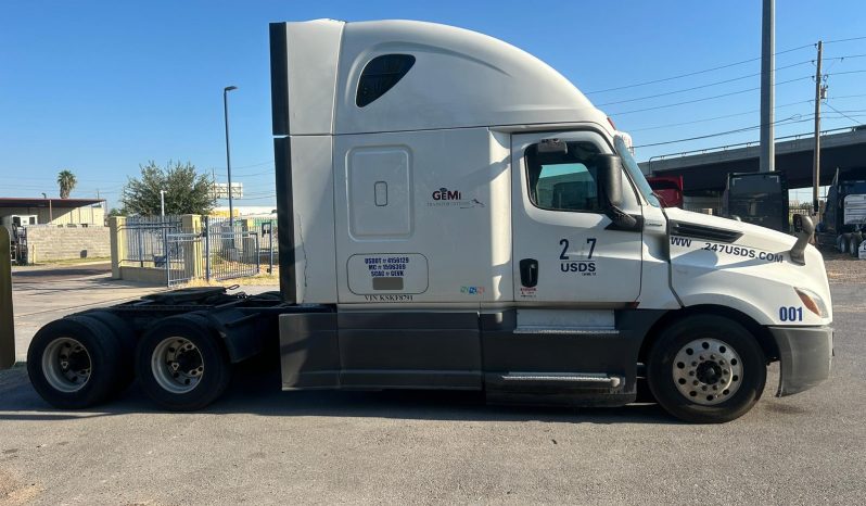 
								Used 2019 Freightliner Cascadia Sleeper in Laredo Texas full									