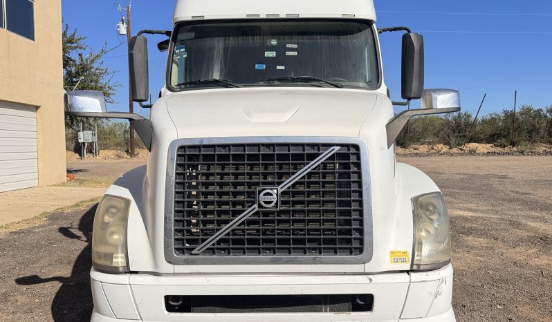 
								Used 2012 Volvo VNL Sleeper in Laredo Texas full									