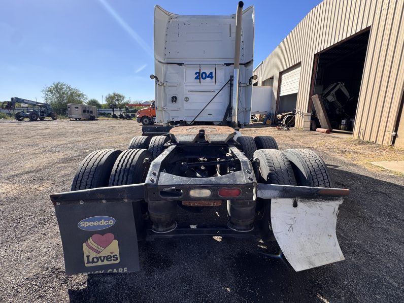 
								Used 2012 Volvo VNL Sleeper in Laredo Texas full									