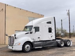 Used 2017 Kenworth T680 Sleeper in Laredo Texas